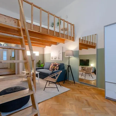 Cosy Apartment In Central District. Boedapest Buitenkant foto